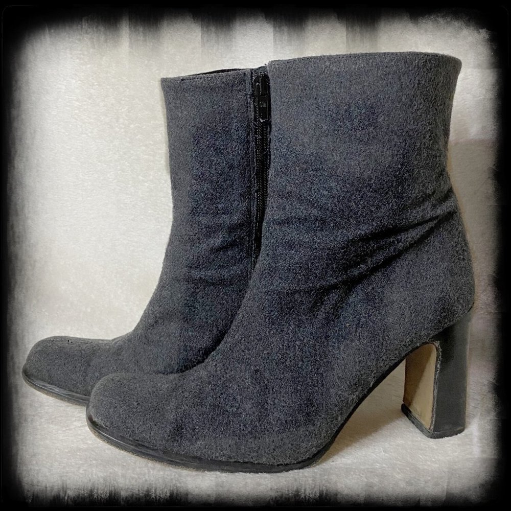 Vintage 90's Charles David by Nathalie M Flannel/W